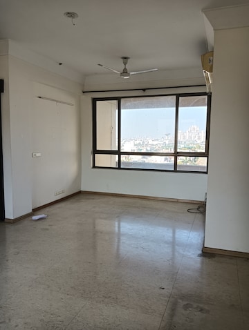 Master Bedroom in 3 BHK Apartment at Unitech Fresco, Sector 50 – for Rent