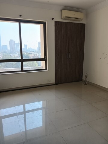 Master Bedroom in 3 BHK Apartment at Unitech Fresco, Sector 50 – for Rent