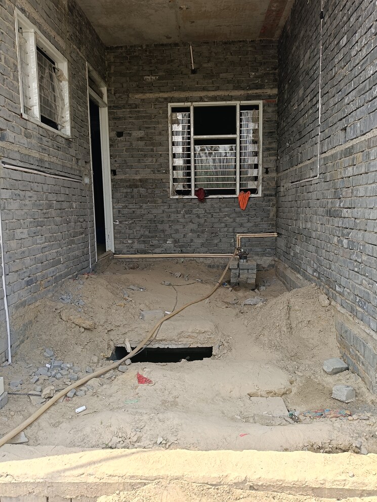 Gym, partapur 3 Bedroom 1500 Sq.Ft. Independent House In Partapur Meerut 8463260