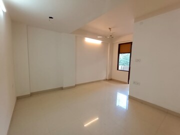  3 BHK Apartment at Jal Vihar Colony, Sector 46 – for Rent
