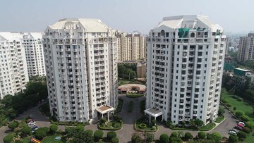 Living Room in  Shop at Omaxe Wedding Mall, Sector 48 – for Rent