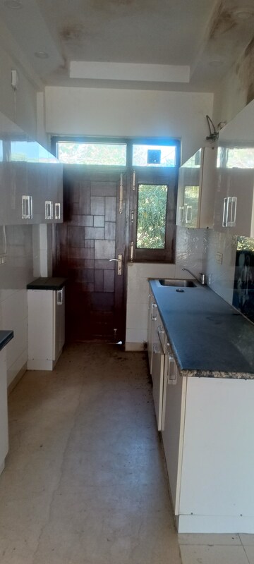 3 BHK Apartment – Exterior View View at Sagavi Apartment, Sector 55 - for Rent