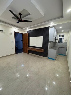 Master Bedroom in 2 BHK Builder Floor at Chattarpur – for Sale