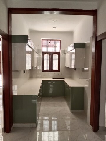 3 BHK Builder Floor For Sale in Sector 42