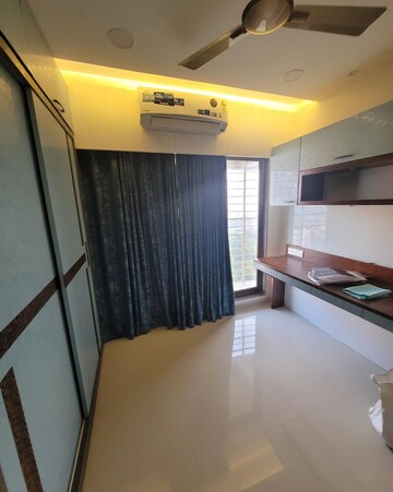 Room in 3.5 BHK Apartment at Acme Ozone, Manpada – for Sale