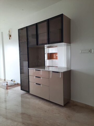Room in 3.5 BHK Apartment at Nitesh Hyde Park, Bannerghatta Road – for Sale
