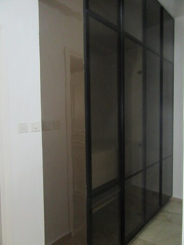 Room in 3.5 BHK Apartment at Nitesh Hyde Park, Bannerghatta Road – for Sale