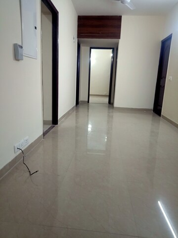 Master Bedroom in 2 BHK Apartment at Pioneer Park Phase 1, Sector 61 – for Rent