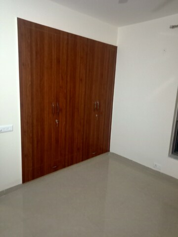 Master Bedroom in 2 BHK Apartment at DLF Regency Park I, Dlf Phase iv – for Rent