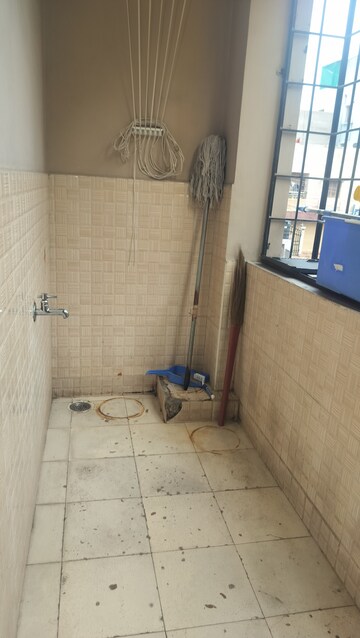 Bathroom in 3 BHK Apartment at Jubilee Hills – for Rent
