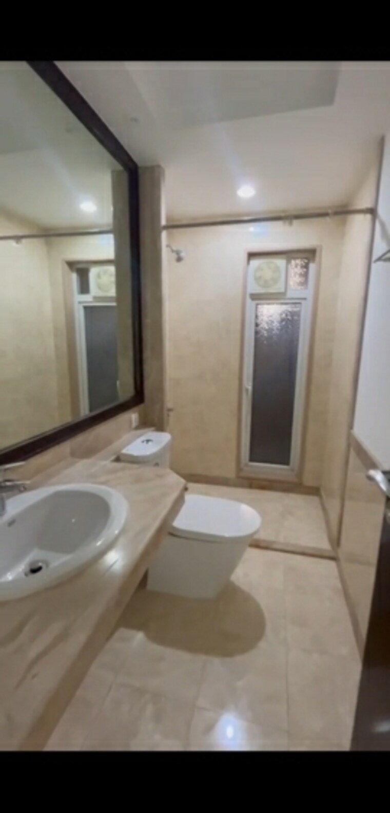 Bathroom, hiranandani-gardens-glen-ridge 4 Bedroom 2700 Sq.Ft. Apartment In Powai Mumbai 8463710