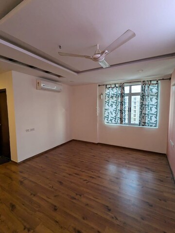 Room in 3 BHK Apartment at Lanco Hills Apartments, Manikonda – for Rent
