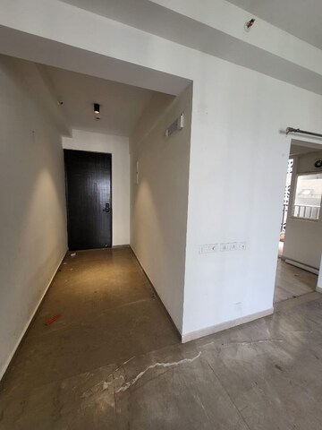 Furnished Amenities in 3 BHK Apartment at Mapsko Mount Ville, Sector 79 – for Rent