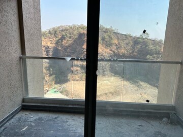 Room in 2 BHK Apartment at Kanakia Silicon Valley, Powai – for Rent
