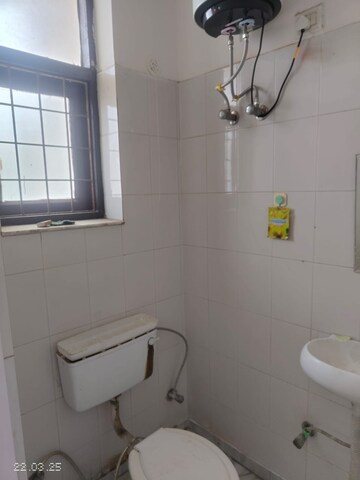 Attached Bathroom in 2 BHK Independent House at Saurabh Niwas, Sector 40 – for Rent