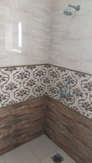 Bedroom in 2 BHK Builder Floor at Huda CGHS, Sector 56 – for Rent
