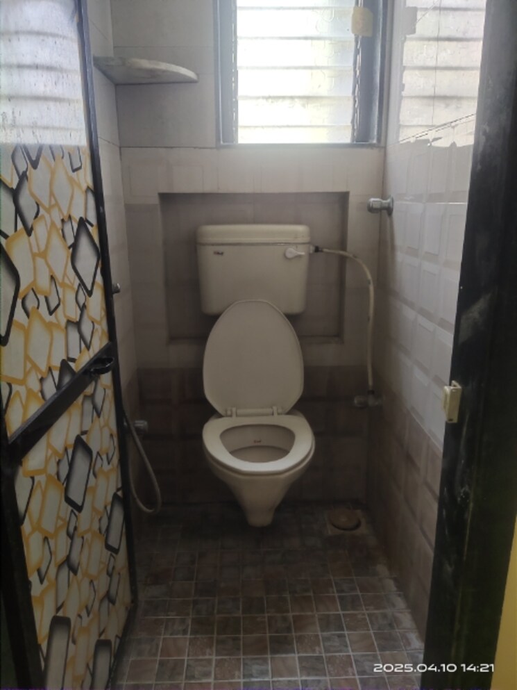 Bathroom, runwal-nagar-chs 1 Bedroom 560 Sq.Ft. Apartment In Runwal Nagar Thane 8464002