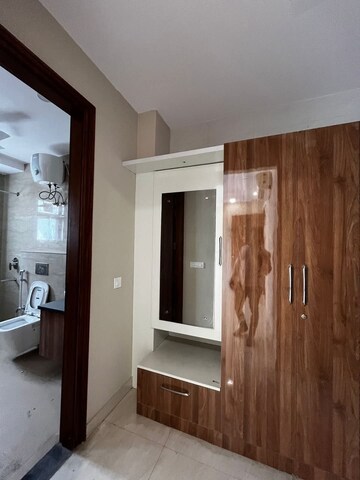 Furnished Amenities in 3 BHK Builder Floor at Anant Raj Ashok Estate, Sector 63a – for Rent