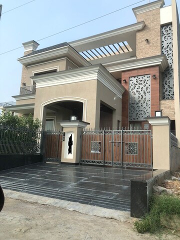  Plot For Sale in Sector 111