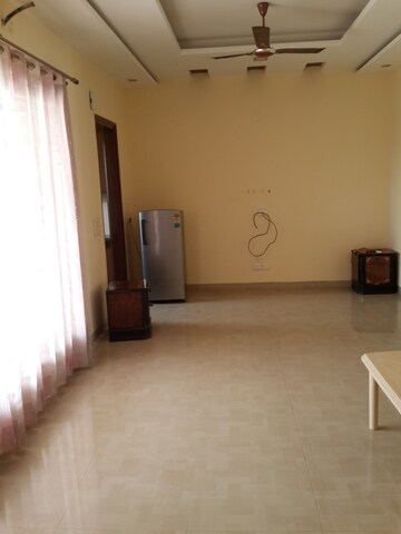Room in 2 BHK Independent House at Sector 15 – for Rent