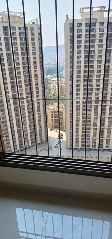 Balcony in 1.5 BHK Apartment at Dosti Planet North, Shilphata – for Rent