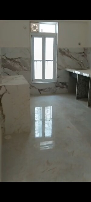 1 BHK Apartment For Sale in Sumit Gurukrishna, Vile Parle East