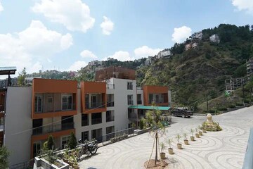 1.5 BHK Apartment – Exterior View View at Mall Road - for Sale