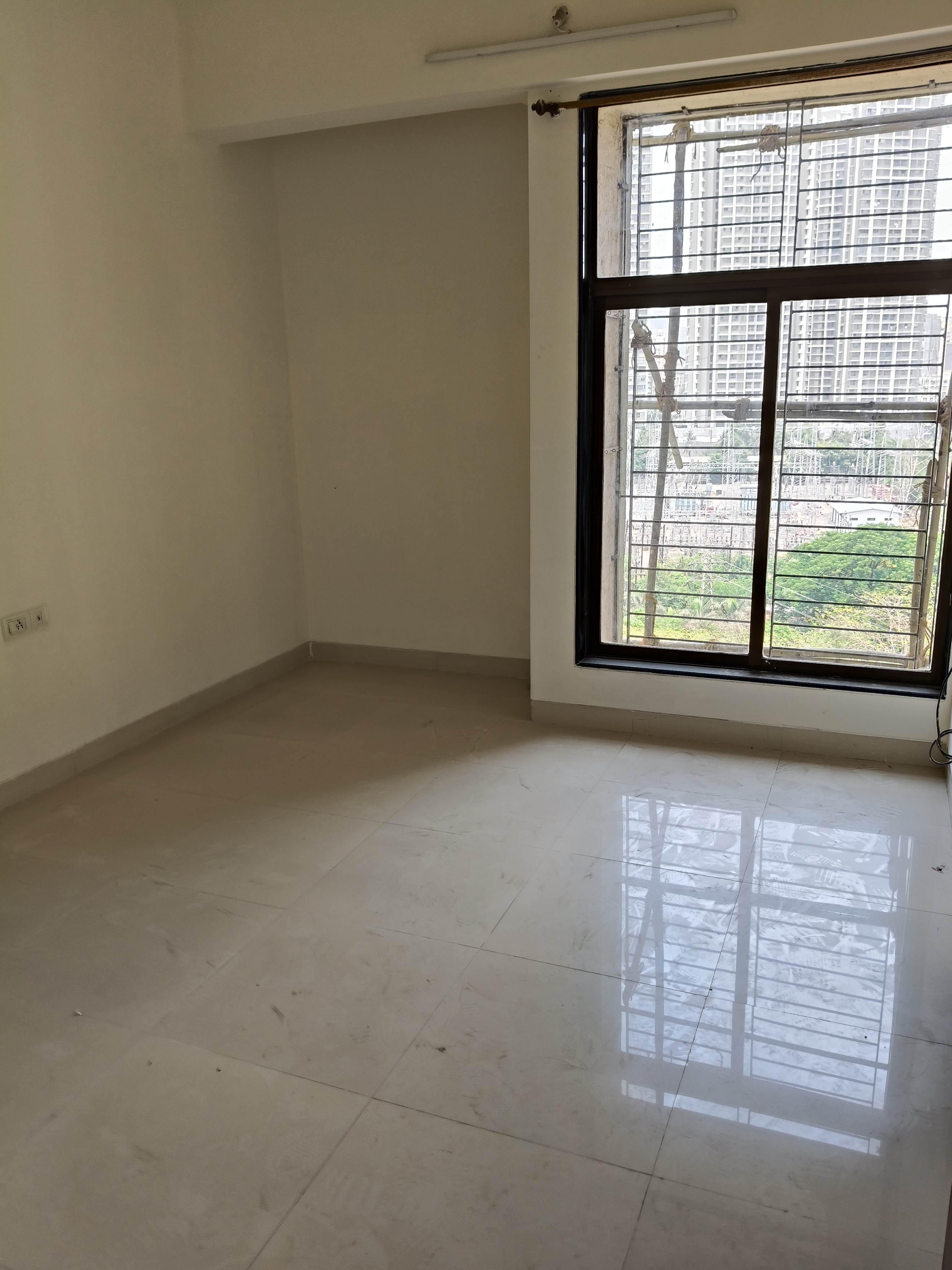 3 BHK + Pooja Room 1200 Sq.Ft. Apartment in Lodha Iris
