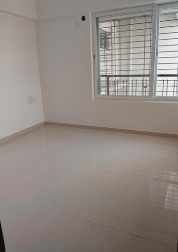 Master Bedroom in 3 BHK Apartment at DLH Orchid, Andheri West – for Rent