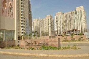 3 BHK Apartment – Exterior View View at DLF Park Place, Sector 54 - for Sale