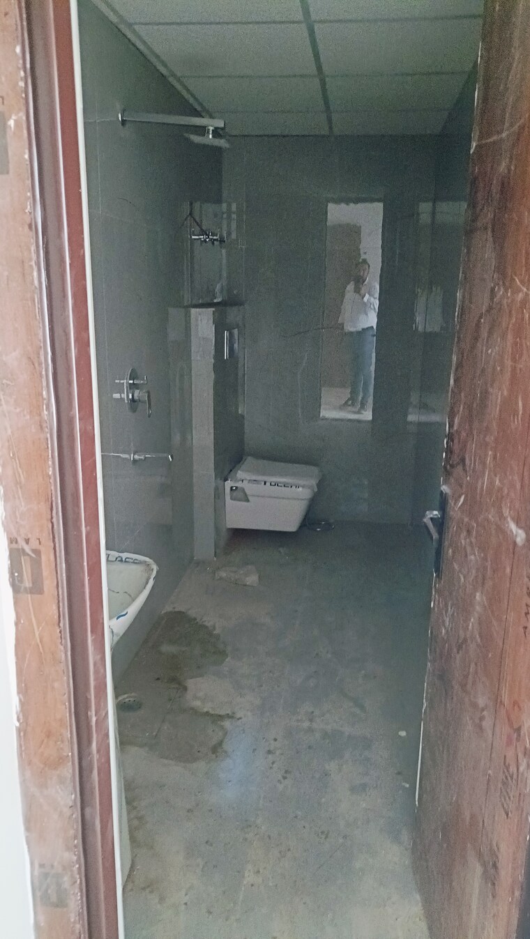 Bathroom, knowledge park v greater noida 2 Bedroom 1400 Sq.Ft. Penthouse In Knowledge Park V Greater Noida Greater Noida 8464457