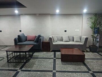 Living Room in 1 BHK Builder Floor at Sector 43 – for Rent