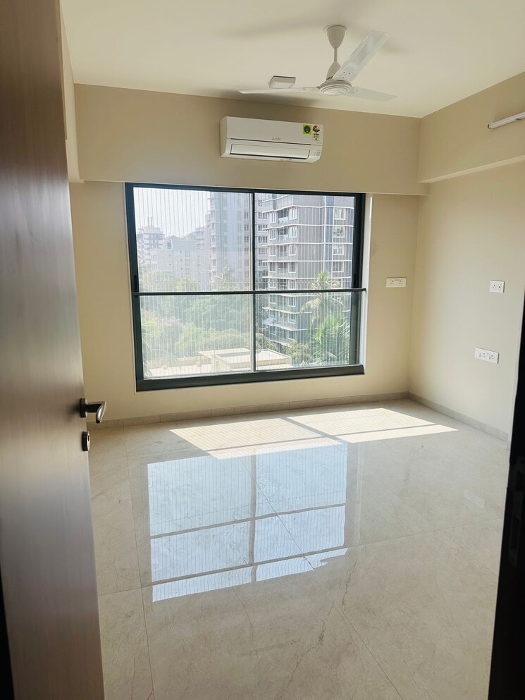Master Bedroom, shree-krishna-navageeta 3 Bedroom 1200 Sq.Ft. Apartment In Chembur Mumbai 8464478