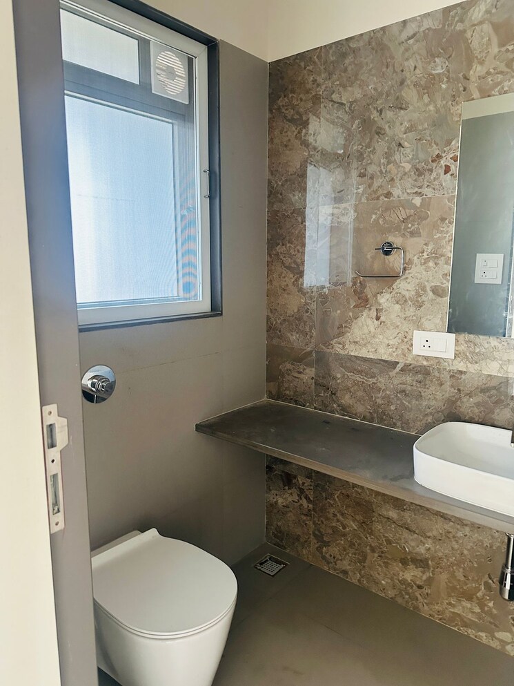 Master Bedroom, shree-krishna-navageeta 3 Bedroom 1200 Sq.Ft. Apartment In Chembur Mumbai 8464478