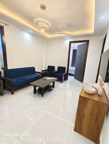 Master Bedroom in 2 BHK Builder Floor at The Grand, Sector 52 – for Rent
