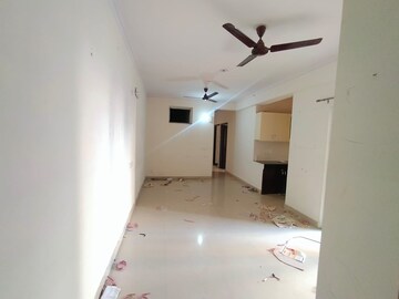 Master Bedroom in 3 BHK Apartment at JM Florence, Tech Zone 4 Greater Noida – for Rent