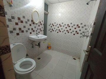 Bathroom in 3 BHK Apartment at JM Florence, Tech Zone 4 Greater Noida – for Rent