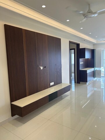 Room in 3 BHK Apartment at Prestige Tranquil, Kokapet – for Rent