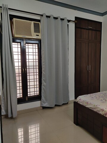 Furnished Amenities in 3 BHK Builder Floor at Ardee City, Sector 52 – for Rent