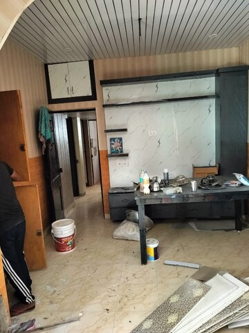 Building Lobby in 2 BHK Apartment at Arun Vihar Sector 37, Sector 37 – for Rent