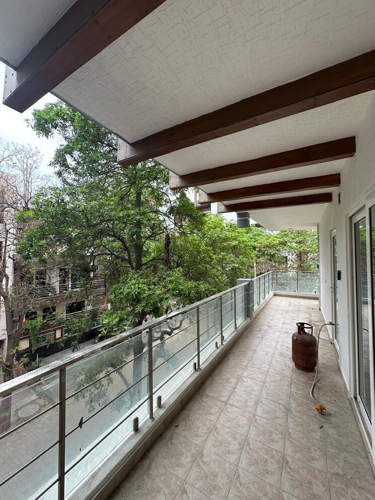 Balcony, oasis-apartments 4 Bedroom 4500 Sq.Ft. Apartment In Sector 55 Gurgaon 8464580