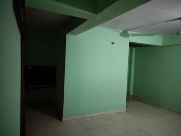 Room in 3 BHK Apartment at Bariatu – for Rent