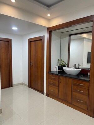 Room in 3 BHK Apartment at Pamidi Towers, Madhapur – for Sale