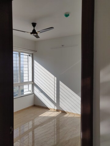 Room in 2.5 BHK Apartment at VTP Belair E And F Building, Mahalunge – for Rent