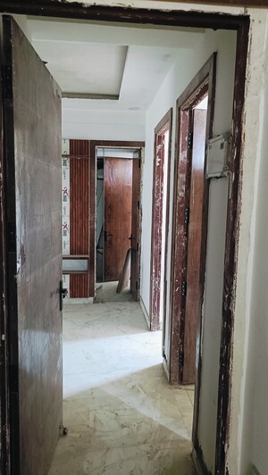 Furnished Amenities in 3 BHK Builder Floor at Upsidc Site B – for Sale