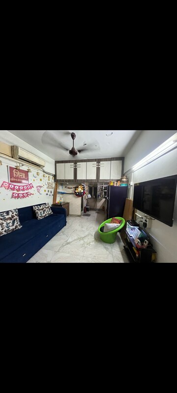 Bedroom in 1 RK Apartment at Ahuja Towers, Prabhadevi – for Rent