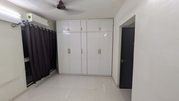 Room in 2 BHK Apartment at Godrej Central, Chembur – for Rent