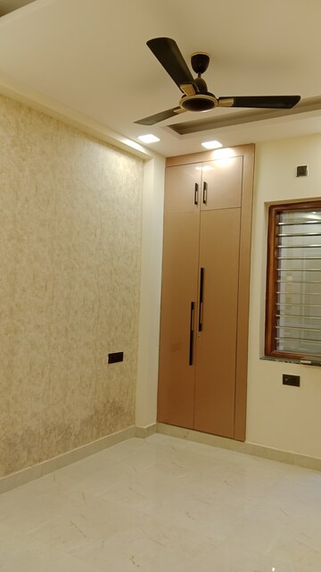 Master Bedroom in 4 BHK Builder Floor at Sector 85 – for Sale
