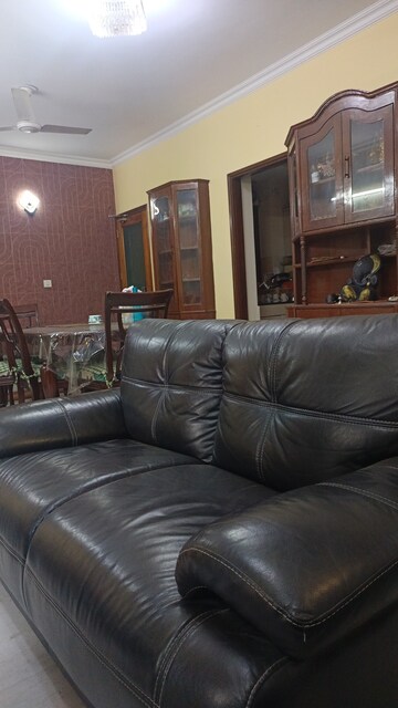 Master Bedroom in 3 BHK Apartment at Eldeco Olympia, Sector 93a – for Rent