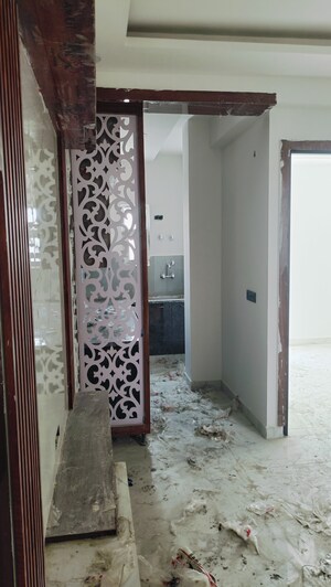 Furnished Amenities in 3 BHK Builder Floor at Knowledge Park V Greater Noida – for Sale